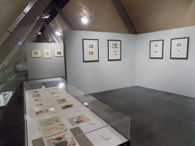 Kunsthaus Kaufbeuren, Ausstellung CROSSING CULTURES, Raumansicht mit Werken von Emil Orlik, Dagmar Hooge und Wassily Kandinsky
